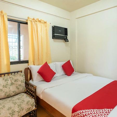 Conrado'S Apartelle Paranaque City Kültér fotó
