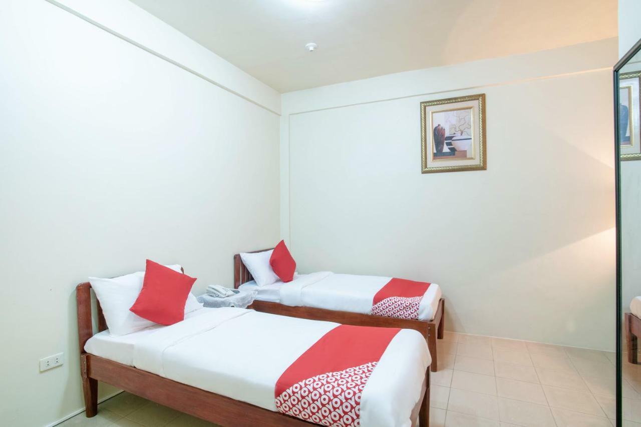Conrado'S Apartelle Paranaque City Kültér fotó