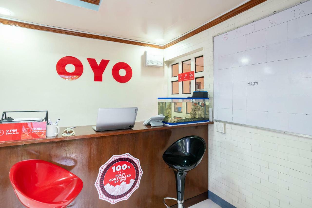 Conrado'S Apartelle Paranaque City Kültér fotó