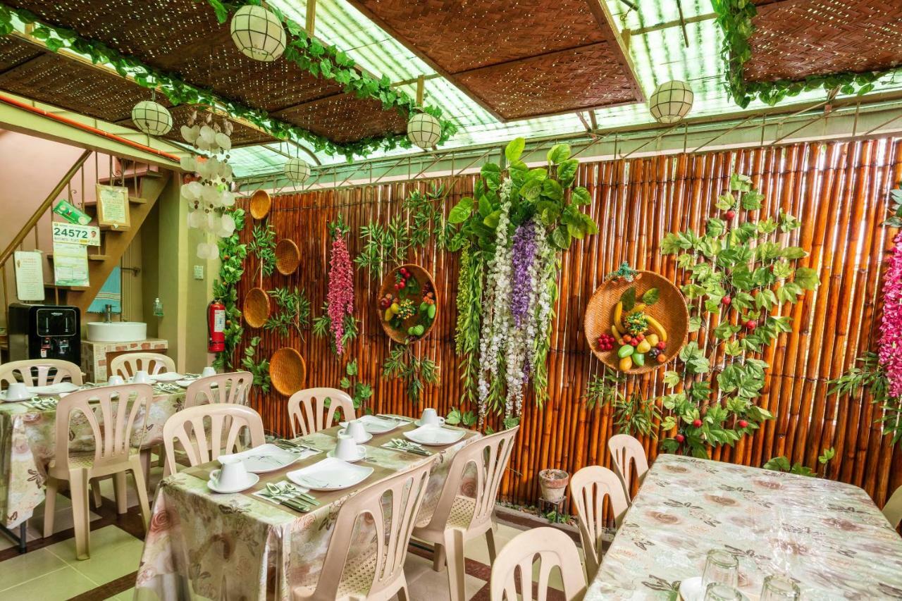 Conrado'S Apartelle Paranaque City Kültér fotó